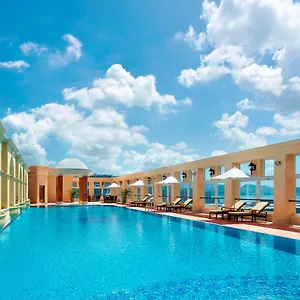 The Royal Garden 5*, Hong Kong Cina
