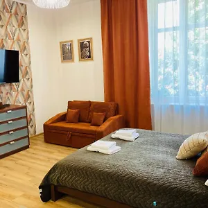 https://st-cross-apartment.krakowhotelspoland.com