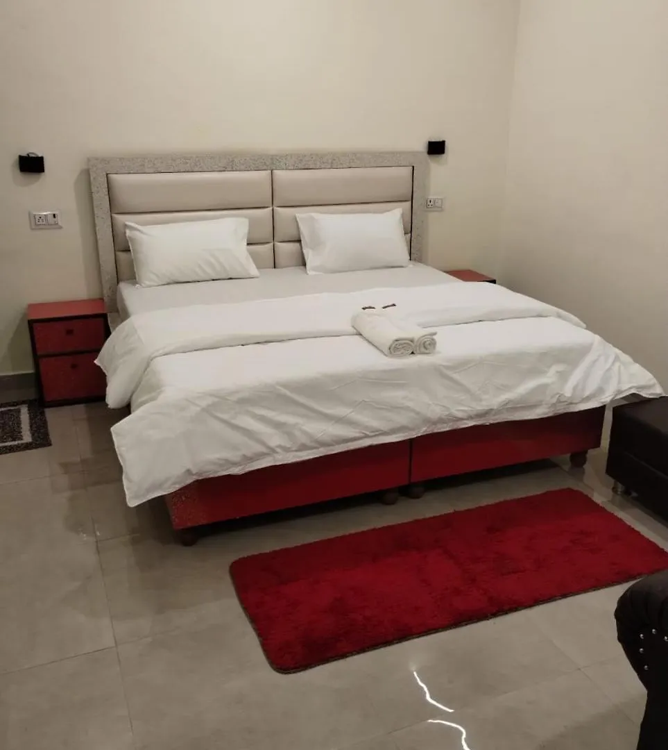 Sunrise Homestay Agra-Rooftop View Taj Mahal
